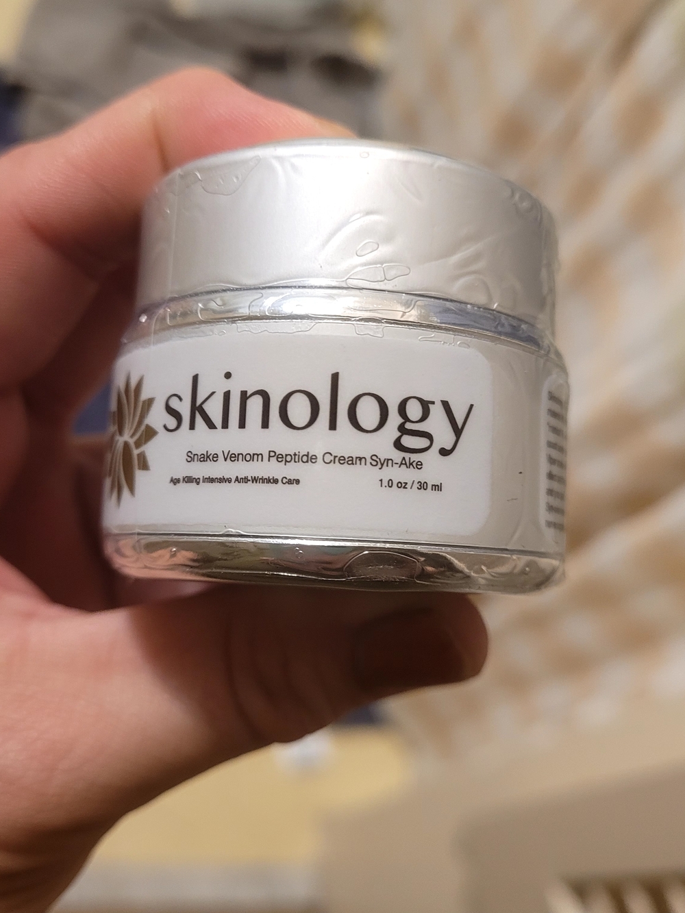Snake Venom Peptide Moisturizer - White